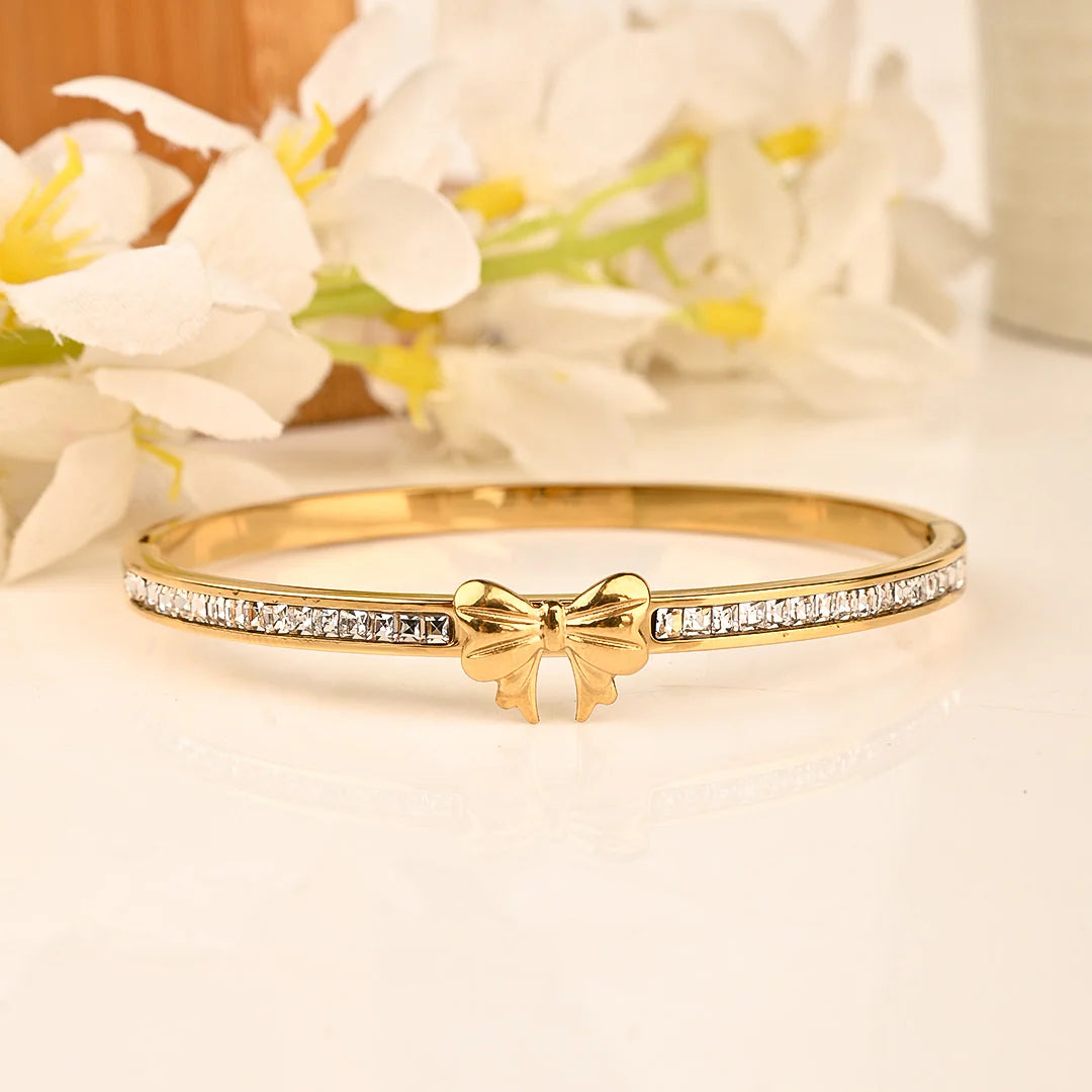 Bow Crystal Bangle