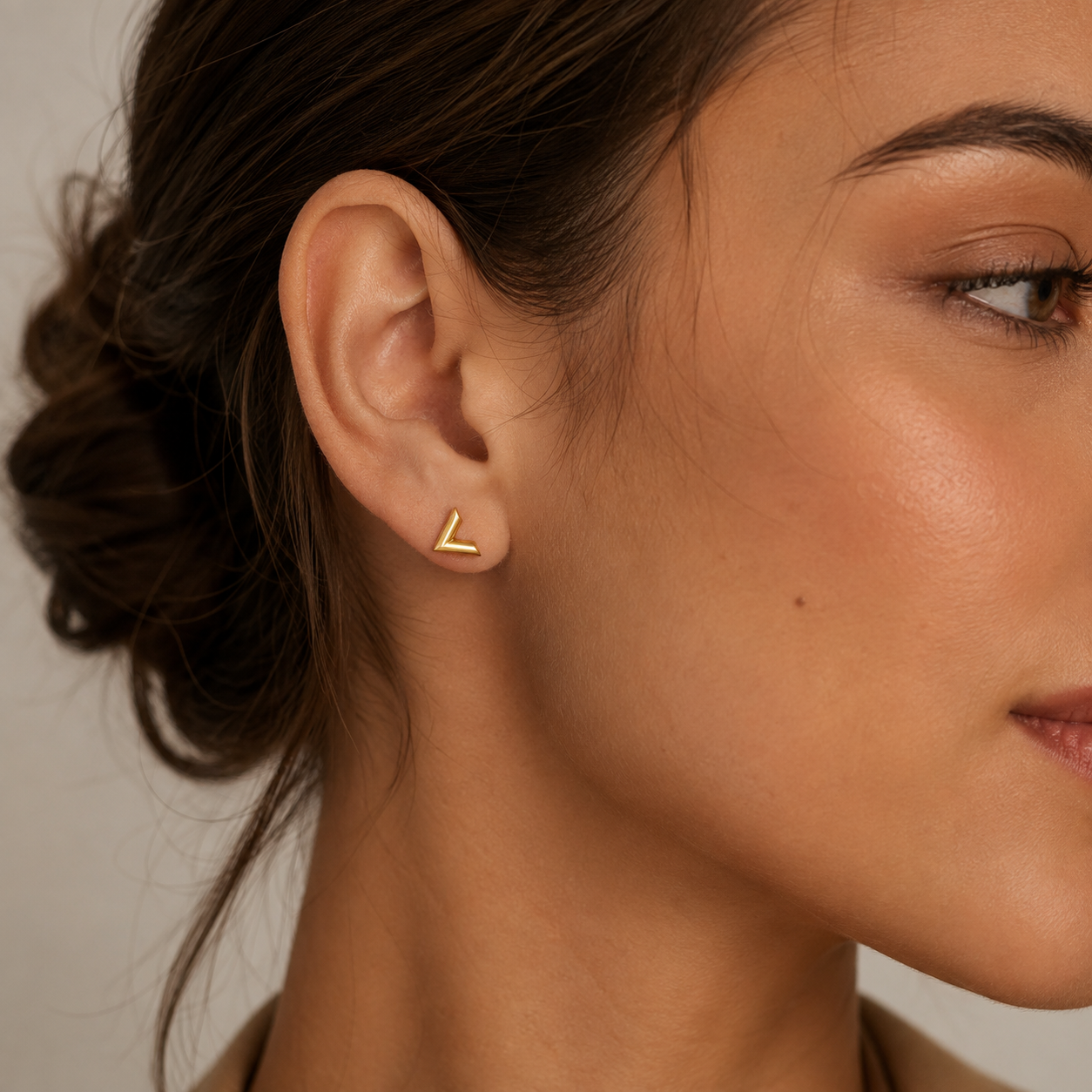 Geometric V Studs