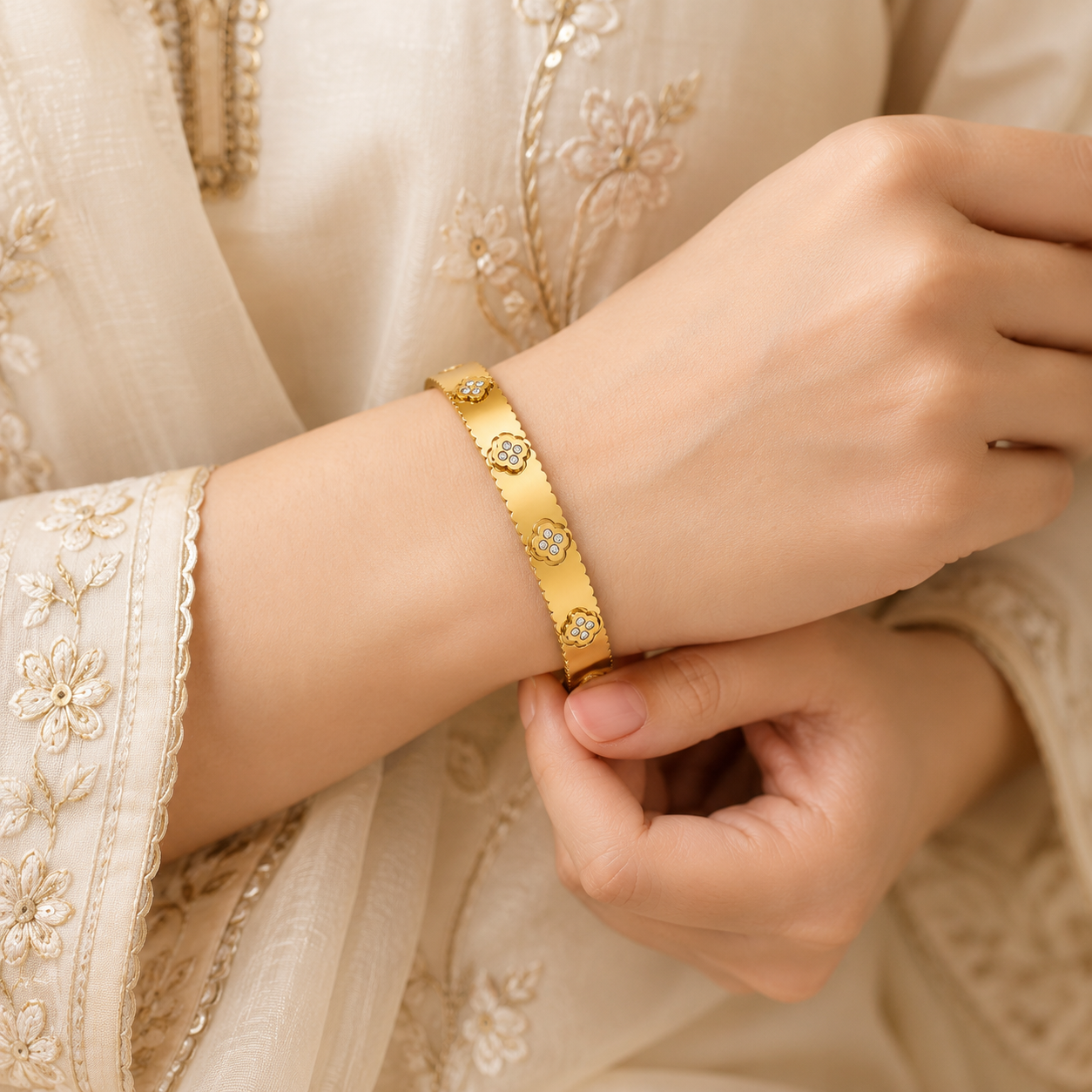 Clover Crystal Bracelet