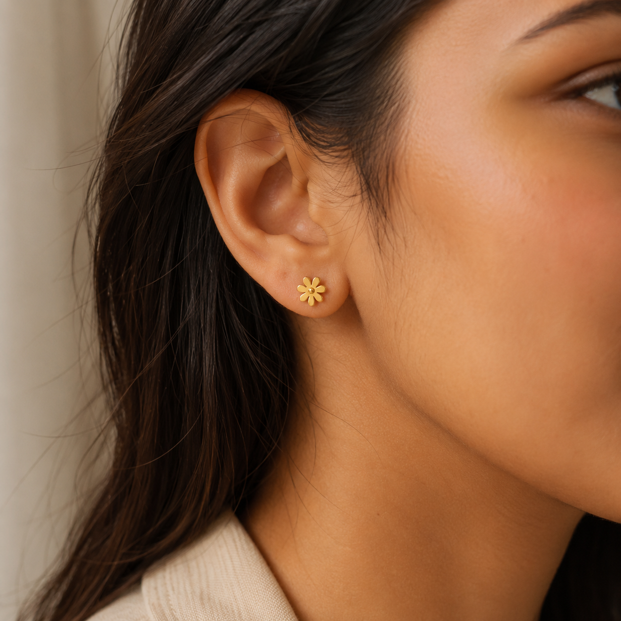 Minimal Daisy Stud Earrings