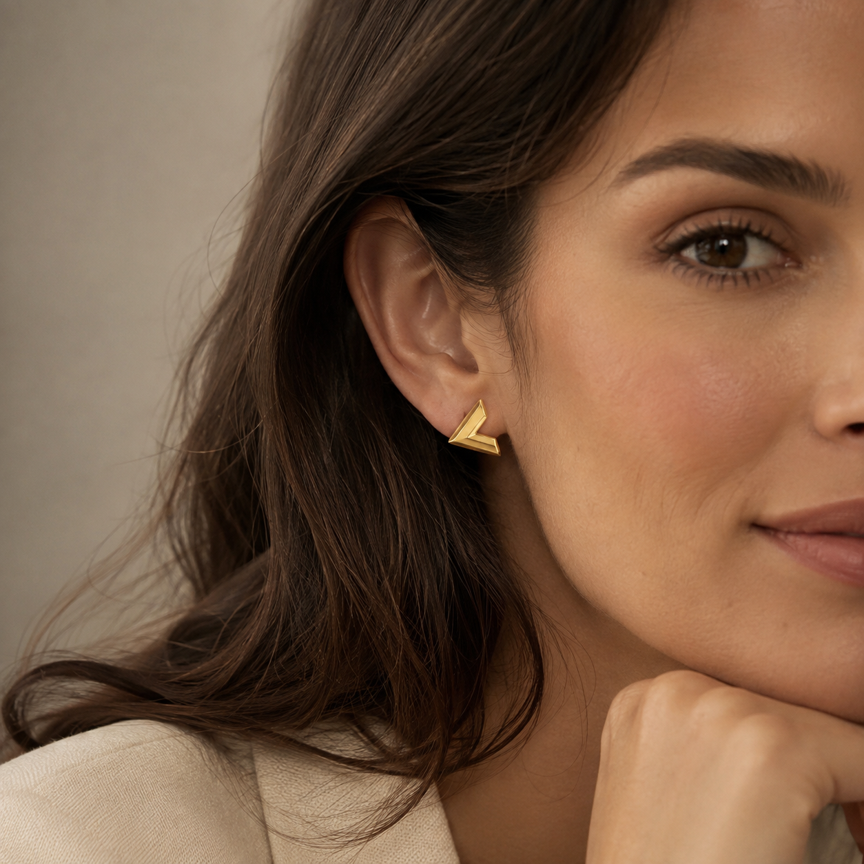 Geometric V Studs