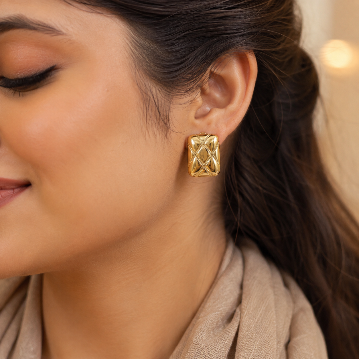 Crisscross Dome Stud Earrings
