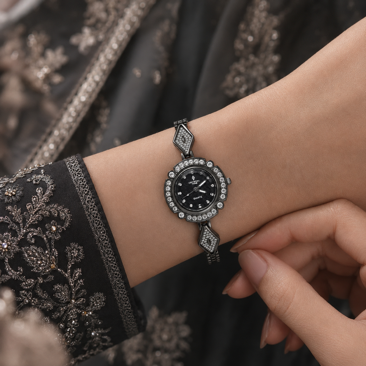 Royal Noir Timepiece Watch