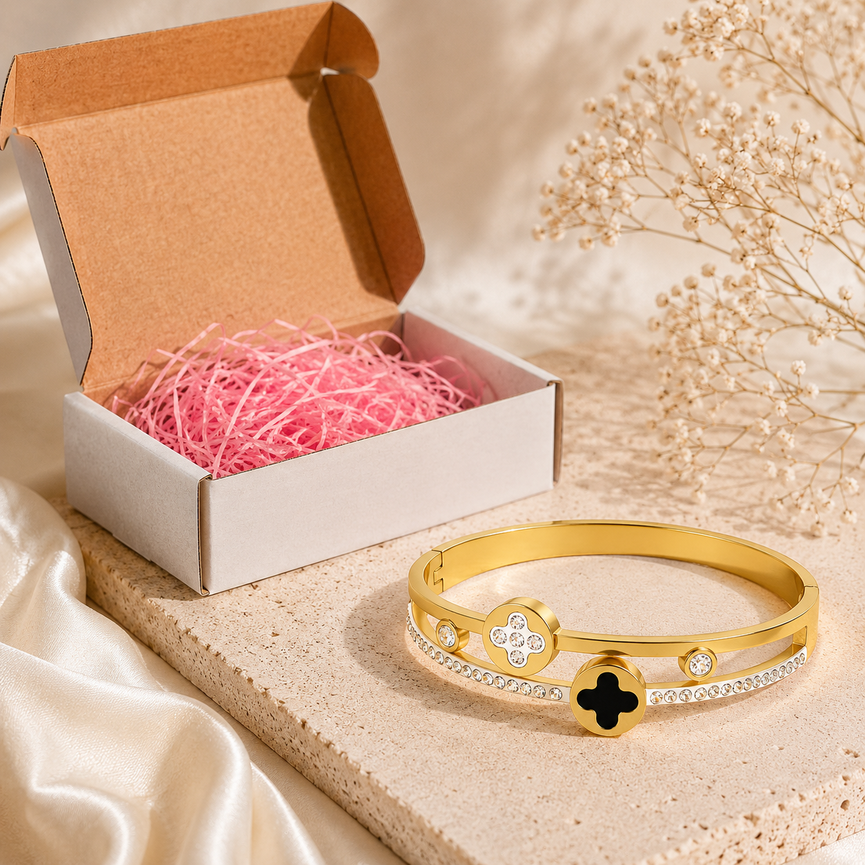 Clover Crystal Bangle